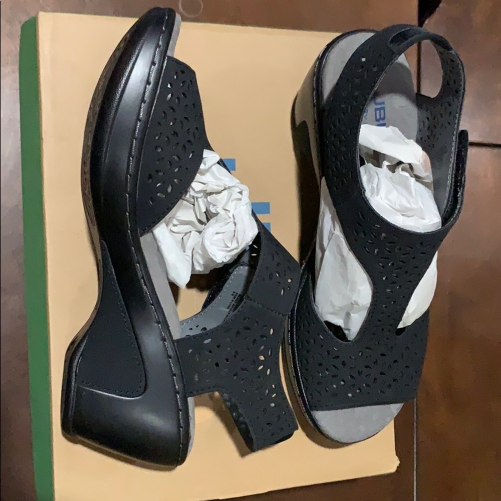 JBU shoes by Jambu & Co.